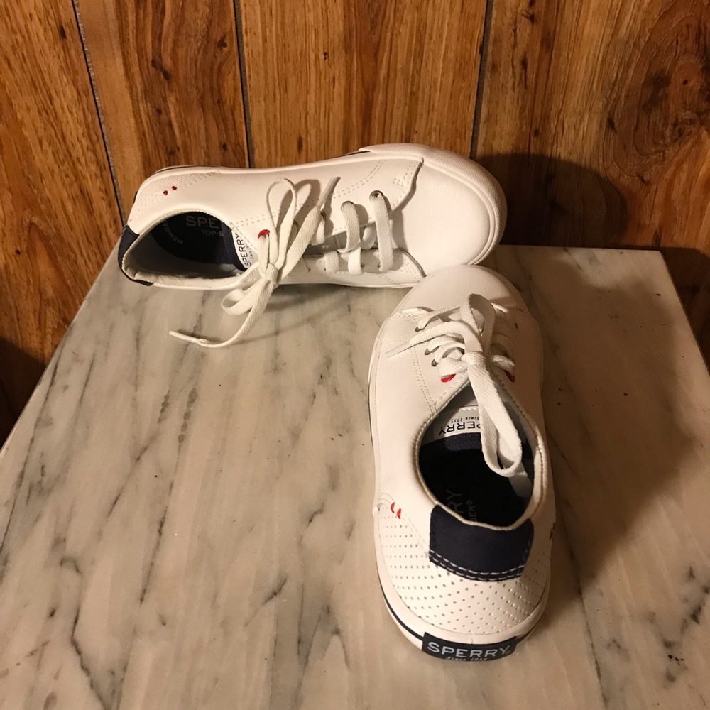 Boys Sperry Bermuda Leather Sneakers